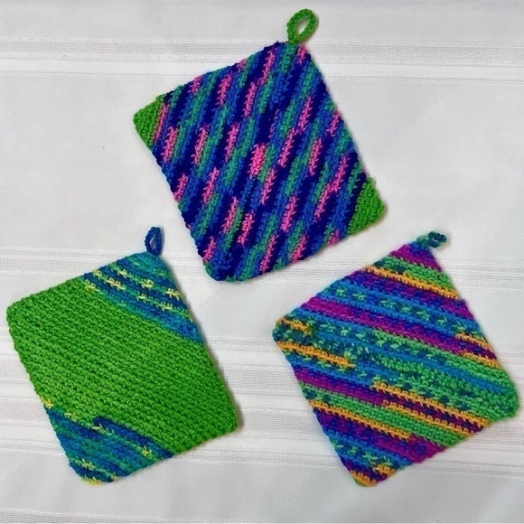Hand Crafted Crochet Hot Pad Pot Holders Set of 3‎ NEW - Picture 3 of 7